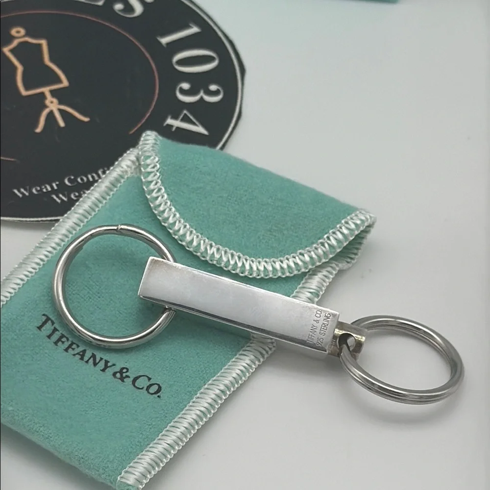 Authentic Tiffany & Co. Silver Valet Keychain with Blue Pouch & Box NWT   Unisex